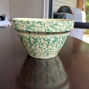 Robinson Ransbottom Pottery Spongeware Bowl 8”